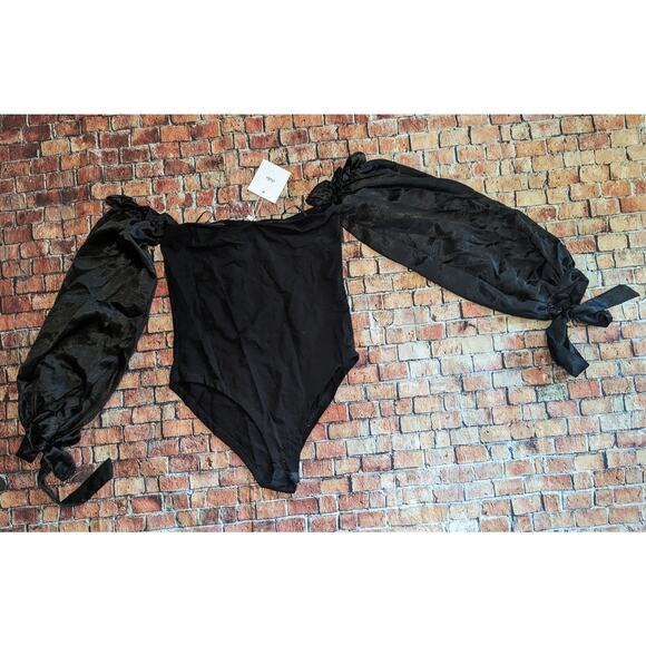NWT Adika Black Bodysuit with Satin Puffy Sleeves Size M - Picture 5 of 5
